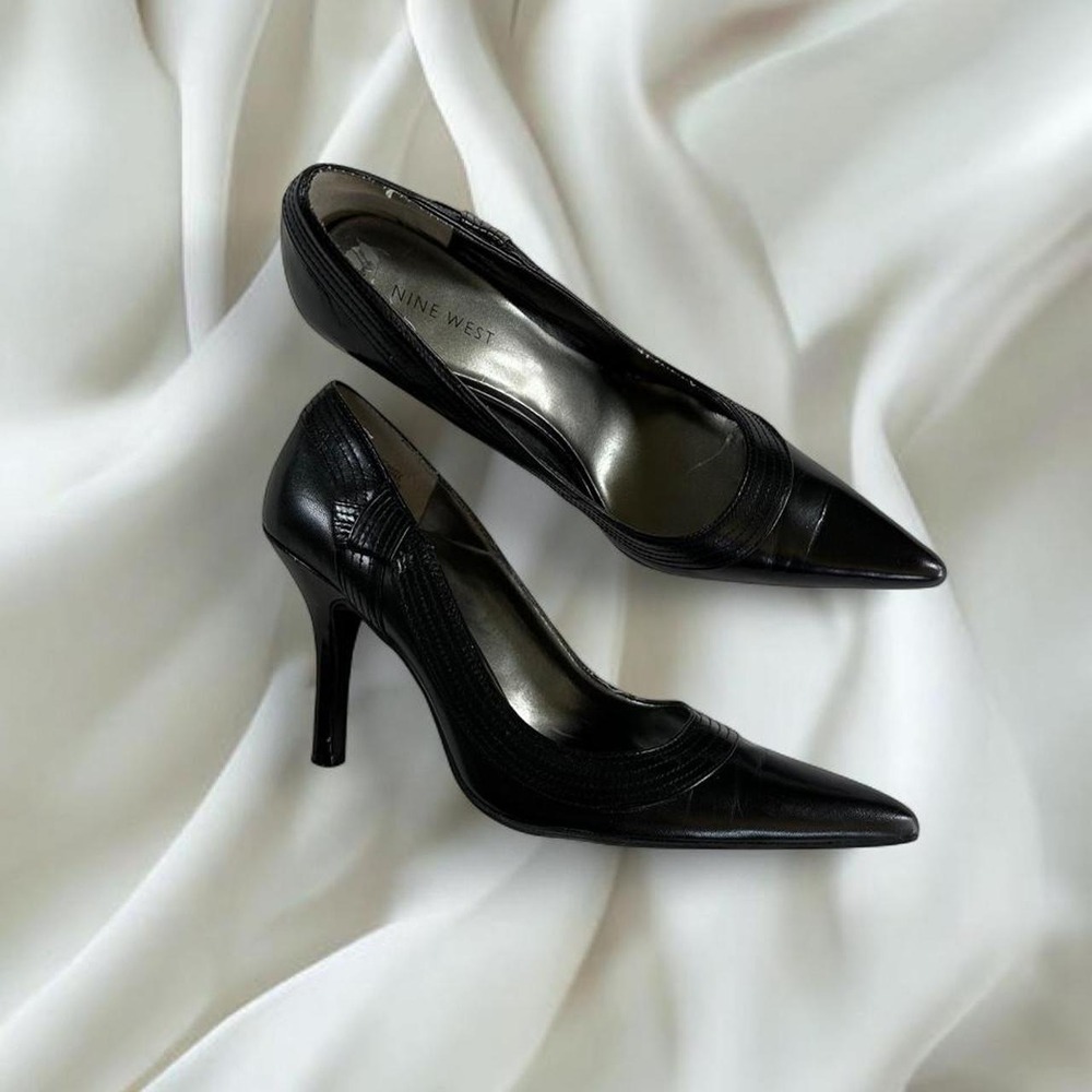 Nine West black pointed toe stiletto pump high heels y2k vintage office siren